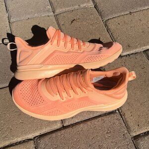 APL Women’s Techloom Breeze Neon Peach 7.5